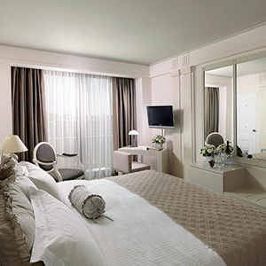 Njv Athens Plaza