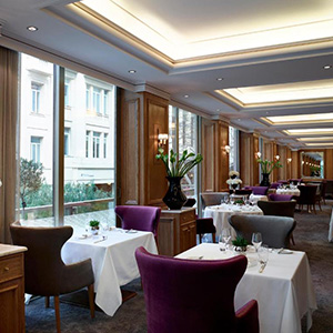 Njv Athens Plaza