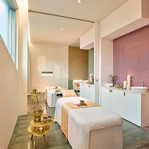 Vivanta by Taj - Dwarka, New Delhi