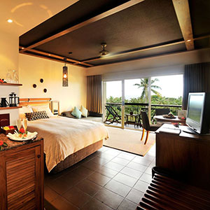 Outrigger Fiji Beach Resort
